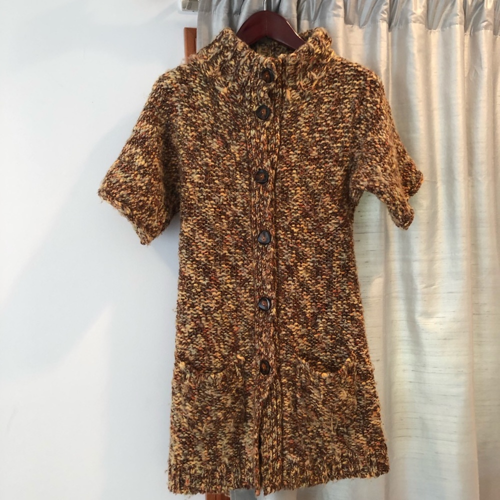 LAST CHANCE! Beautiful! 💐Anthropologie knit cardigan